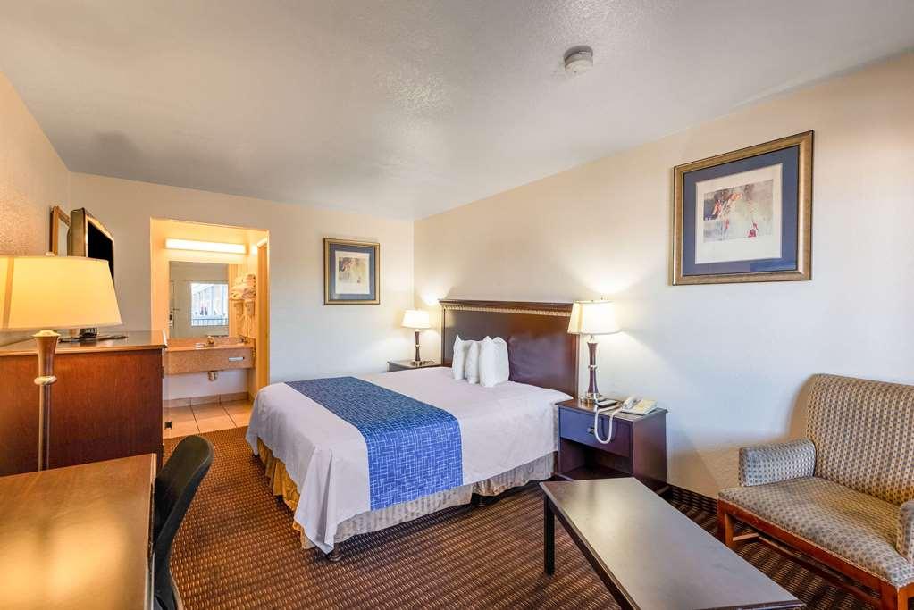 Rodeway Inn Phoenix North I-17 Szoba fotó