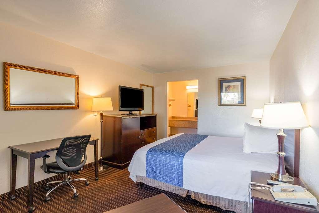 Rodeway Inn Phoenix North I-17 Szoba fotó
